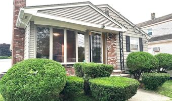 8 Ashby St, Johnston, RI 02919
