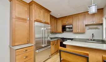 1820 LESLIE Ave, Alexandria, VA 22301