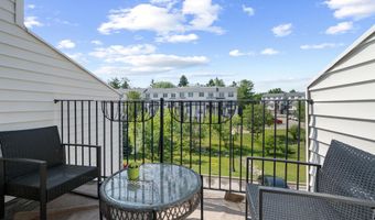 1876 Lindsay Ln, Ann Arbor, MI 48104