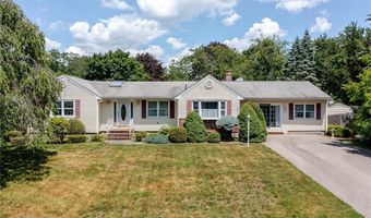 9 Apache Ln, Cumberland, RI 02864