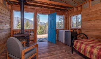 940 Sled Run Trl, Clark Fork, ID 83811