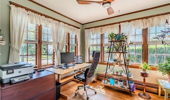 17 Marden St, Cranston, RI 02910