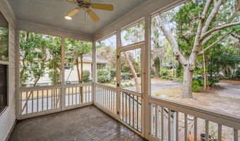 2677 Broad St, Beaufort, SC 29902