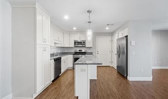60 Saw Mill Dr 301, North Kingstown, RI 02852