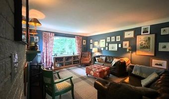 2185 Ayrshire Dr, Ann Arbor, MI 48105