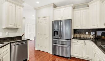 4498 Nottinghill Dr, Avon, IN 46123