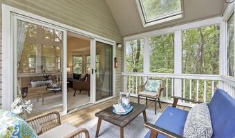 32 Brewster Ln 32, Acton, MA 01720