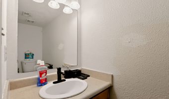 7102 Harness Lakes Dr, Indianapolis, IN 46217