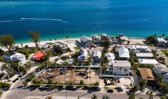812 N BAY Blvd, Anna Maria, FL 34216