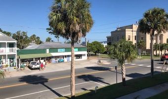 45 Market St, Apalachicola, FL 32320