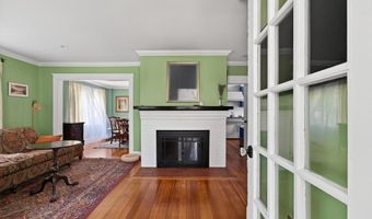 7 Verndale Cir, Bristol, RI 02809