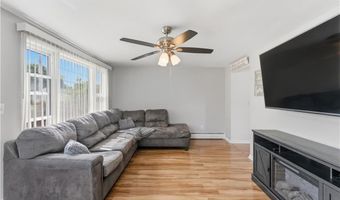 29 Dix Ave, Johnston, RI 02919