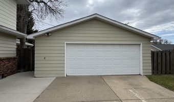 1733 Marshall Rd, Aberdeen, SD 57401