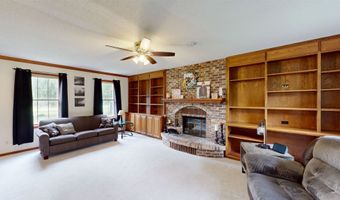 211 N 5TH Ave, Abbotsford, WI 54405