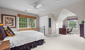 12 Logans Way, Danbury, CT 06811