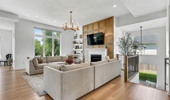 1605 N Lakeside Dr, Andover, KS 67002