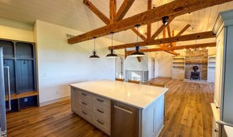 1471 576th Ave, Albia, IA 50150
