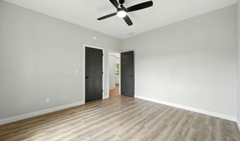 1030 S Wayne St, Angola, IN 46703