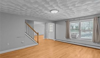 84 Phillip Ave, Cumberland, RI 02864