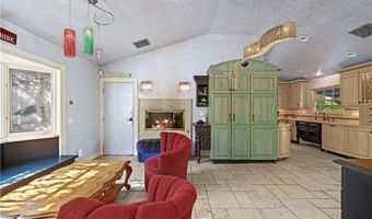 5920 Colodny Dr, Agoura Hills, CA 91301