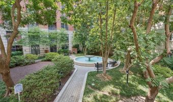 1021 N GARFIELD St #316, Arlington, VA 22201