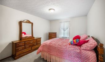 232 Bayview Dr, Cortland, OH 44410