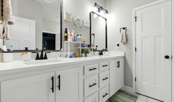 2501 Janet Dr, Benton, AR 72015