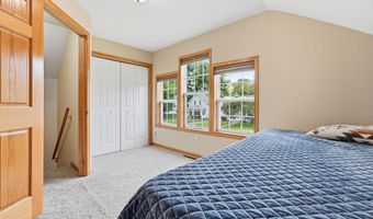 142 Maple St E, Amery, WI 54001