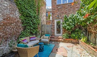 122 3RD St SE, Washington, DC 20003