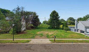 2238 Canterbury Cir, Akron, OH 44319