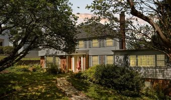 4725 ROCK SPRING Rd, Arlington, VA 22207