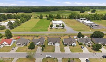 3675 Highland Dr, Ayden, NC 28513