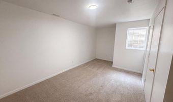 14210 Xenon St NW 4, Anoka, MN 55303