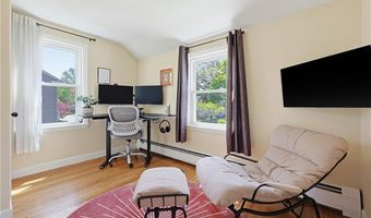 100 Hope St, East Providence, RI 02916