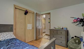 2320 S GREENVIEW St, Appleton, WI 54915