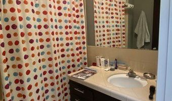 1820 Lookout Dr, Agoura Hills, CA 91301