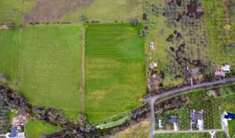 000 Riverland Dr, Anderson, CA 96007