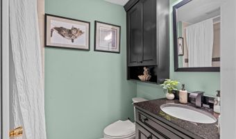 623 RED OAK Cir 109, Altamonte Springs, FL 32701