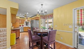 31 Chesterfield Lake Dr, Beaufort, SC 29906