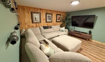1207 Iron Gate Rd, Cambridge, VT 05444