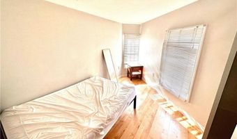 42 Broadway Way, Newport, RI 02840