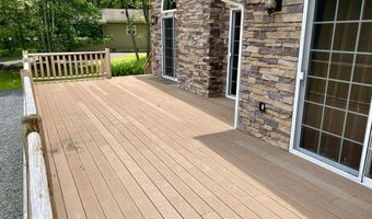 211 Keats Ln, Albrightsville, PA 18210