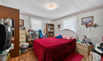 410 5th St, Aurora, IN 47001