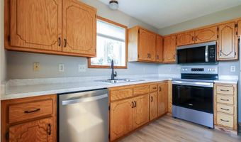 13752 Round Lake Blvd NW, Andover, MN 55304