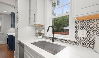 3118 17TH St N, Arlington, VA 22201