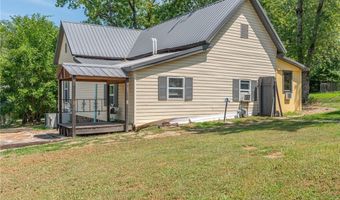 1421 Hendrix St, Altus, AR 72821