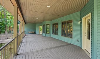 1653 Fairview Dr, Allegan, MI 49010