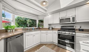 2815 NW EASTWAY Ct, Beaverton, OR 97006