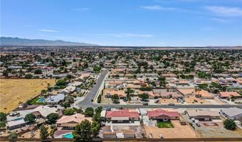 13931 Falling Leaf Rd, Apple Valley, CA 92307