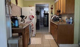850 SAILFISH Dr E, Atlantic Beach, FL 32233